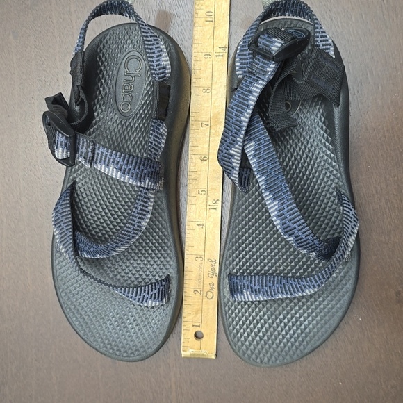 CHACO Navy and Black Strappy Sandals women's Sz 5 - Picture 6 of 7